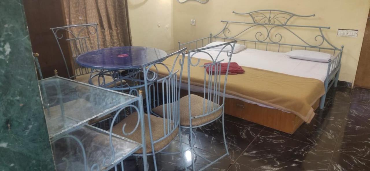 Hotel Hilltone- Matheran Ngoại thất bức ảnh
